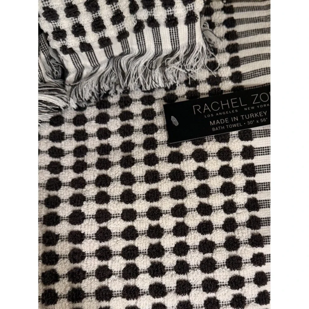 Rachel Zoe Towel Set 30x56 16x30 12x18. 6 Pieces In Set! New With Tags!